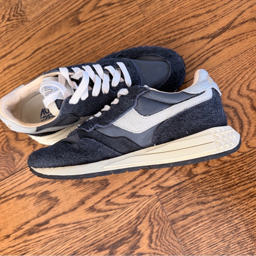 Autry REELWIND LOW SNEAKERS IN BLACK NYLON AND SUEDE- never worn, brand new! - Picture 3 of 5